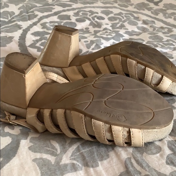 Earthies comfort heel 7.5 nearly new - Picture 4 of 5